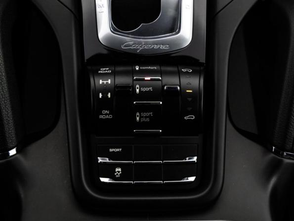 Porsche Cayenne II Рестайлинг (958) с пробегом 2015 года, цена 2 899 000 рублей, 230652 км, внедорожник, Автокод Объявления
