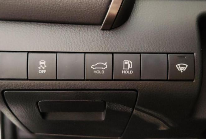 Toyota Camry VIII (XV70) Рестайлинг с пробегом 2020 года, цена 2 490 000 рублей, 105830 км, седан, Автокод Объявления