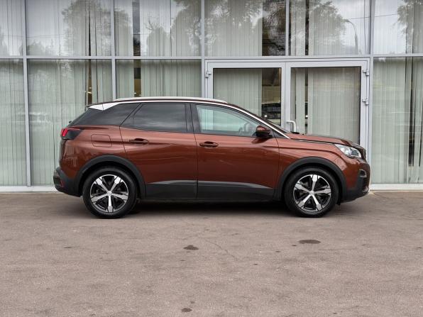 Peugeot 3008 II с пробегом 2018 года, цена 1 799 000 рублей, 110868 км, внедорожник, Автокод Объявления