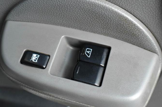 Nissan NV200 с пробегом 2010 года, цена 1 179 000 рублей, 190000 км, минивэн, Автокод Объявления