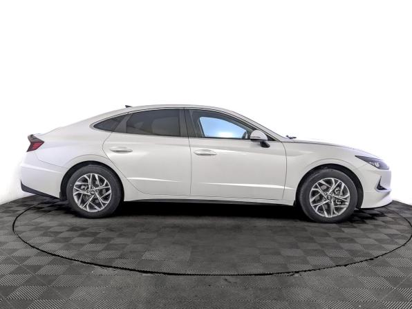 Hyundai Sonata VIII (DN8) с пробегом 2021 года, цена 2 600 000 рублей, 40567 км, седан, Автокод Объявления
