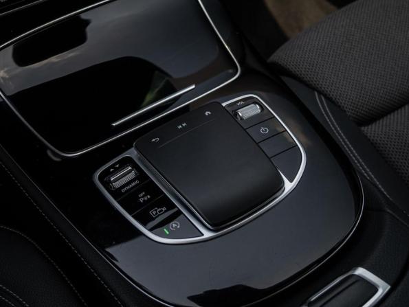 Mercedes-Benz E-Класс V (W213 S213 C238) Рестайлинг с пробегом 2020 года, цена 4 900 000 рублей, 55505 км, седан, Автокод Объявления