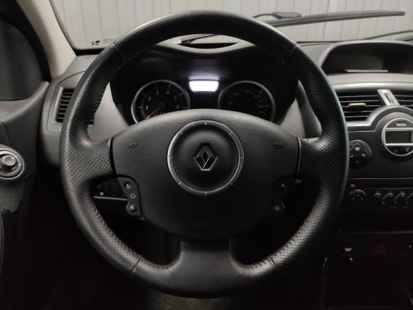 Renault Megane II Рестайлинг с пробегом 2008 года, цена 480 000 рублей, 279517 км, седан, Автокод Объявления