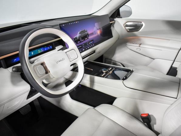 Lynk &amp; Co 900 с пробегом 2025 года, цена 7 300 000 рублей, 5701 км, внедорожник, Автокод Объявления