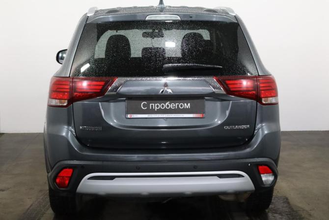 Mitsubishi Outlander III Рестайлинг 3 с пробегом 2019 года, цена 2 349 000 рублей, 117000 км, внедорожник, Автокод Объявления