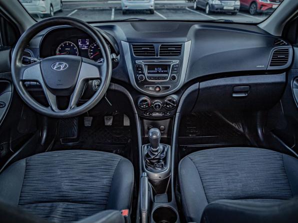 Hyundai Solaris I Рестайлинг с пробегом 2016 года, цена 692 500 рублей, 132000 км, седан, Автокод Объявления