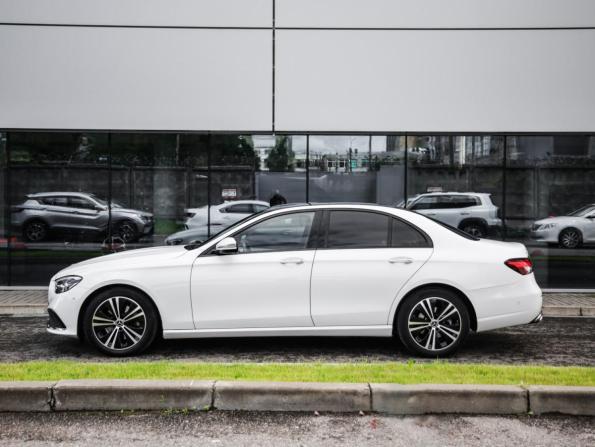 Mercedes-Benz E-Класс V (W213 S213 C238) Рестайлинг с пробегом 2021 года, цена 4 199 000 рублей, 70691 км, седан, Автокод Объявления