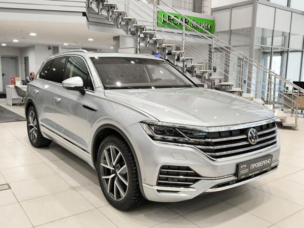 Volkswagen Touareg III с пробегом 2023 года, цена 8 630 000 рублей, 42632 км, внедорожник, Автокод Объявления