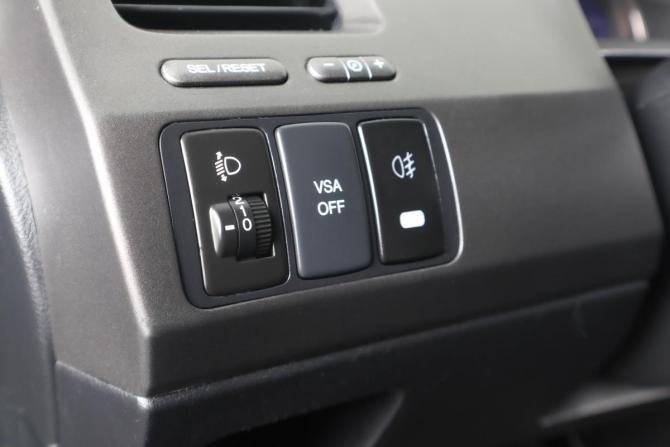 Honda Civic VIII Рестайлинг с пробегом 2010 года, цена 949 000 рублей, 216871 км, седан, Автокод Объявления