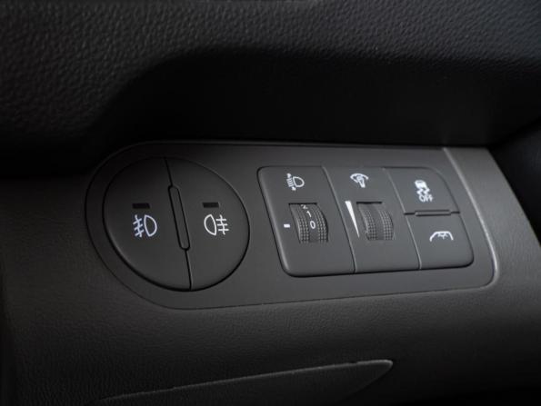Hyundai H-1 II Рестайлинг с пробегом 2018 года, цена 2 699 000 рублей, 120312 км, минивэн, Автокод Объявления