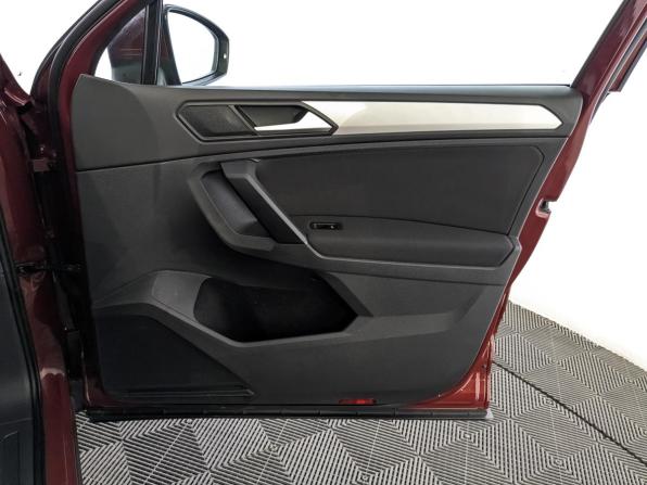 Volkswagen Tiguan II с пробегом 2018 года, цена 2 650 000 рублей, 40235 км, внедорожник, Автокод Объявления