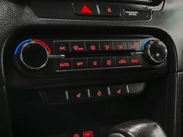 Kia Ceed III с пробегом 2019 года, цена 1 712 000 рублей, 89571 км, универсал, Автокод Объявления