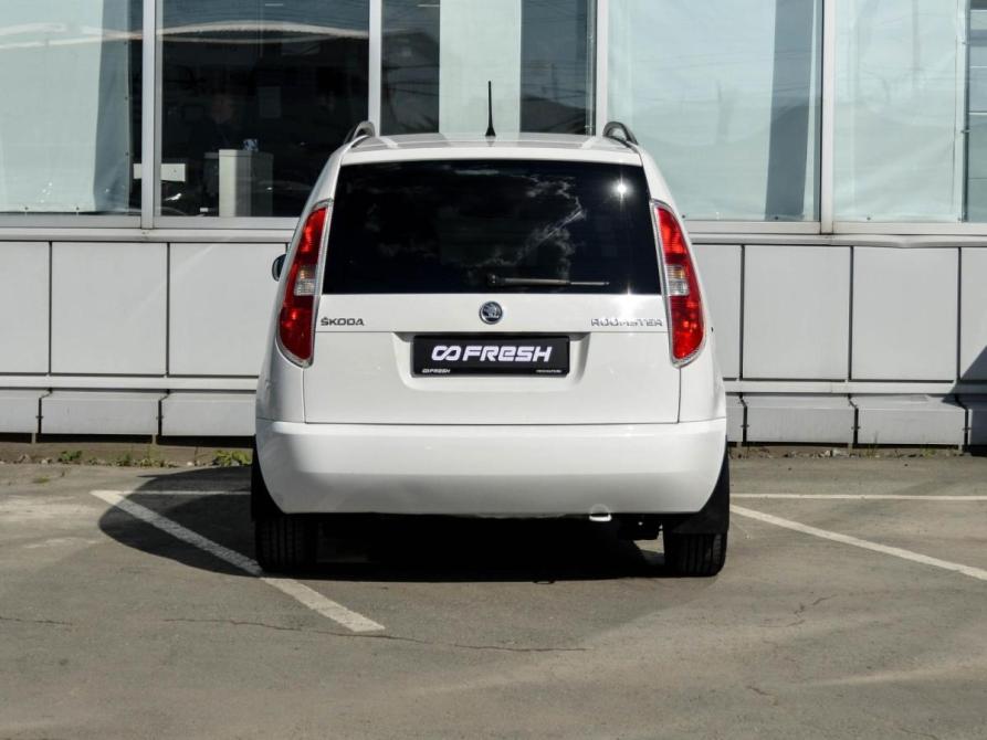 Skoda Roomster I Рестайлинг Курган  - изображение 4