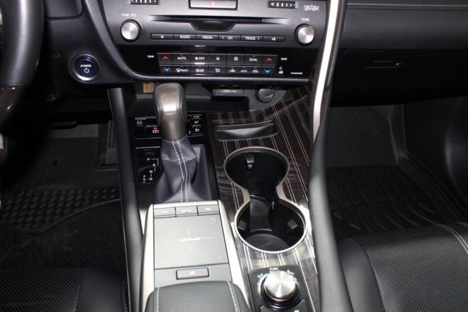 Lexus RX IV Рестайлинг с пробегом 2022 года, цена 7 500 000 рублей, 12800 км, внедорожник, Автокод Объявления