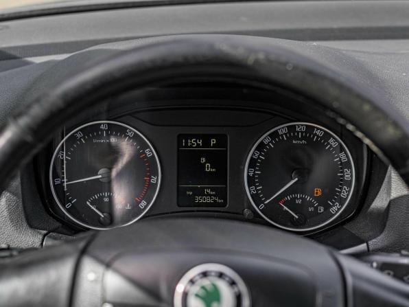 Skoda Octavia II (A5) Рестайлинг с пробегом 2009 года, цена 475 000 рублей, 350708 км, лифтбек, Автокод Объявления