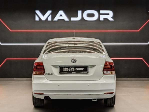 Volkswagen Polo V Рестайлинг с пробегом 2018 года, цена 1 100 000 рублей, 73682 км, седан, Автокод Объявления