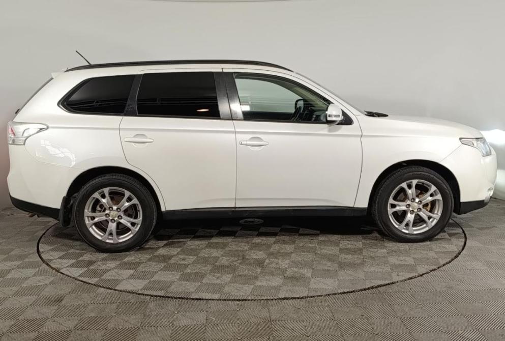 Mitsubishi Outlander II Рестайлинг Волгоград  - изображение 8