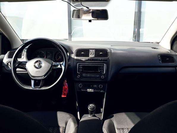 Volkswagen Polo V Рестайлинг с пробегом 2016 года, цена 1 025 000 рублей, 90326 км, седан, Автокод Объявления