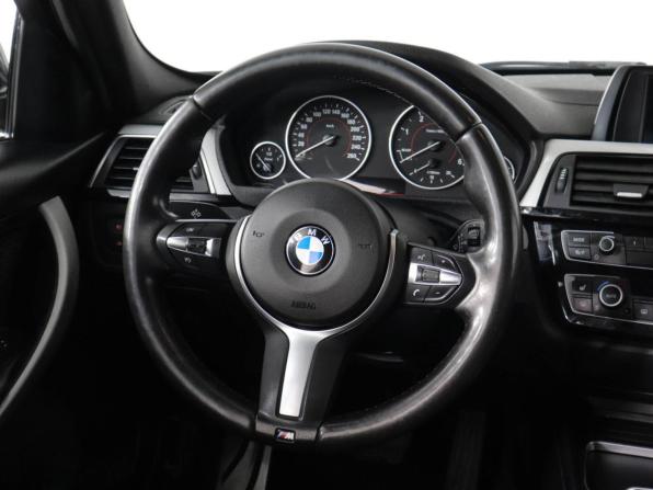 BMW 3 серии VI (F3x) Рестайлинг с пробегом 2018 года, цена 1 950 000 рублей, 233859 км, седан, Автокод Объявления