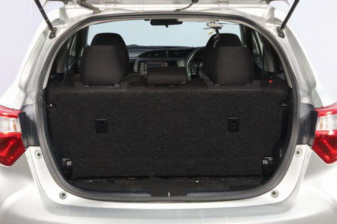 Toyota Vitz III (XP130) Рестайлинг 2 с пробегом 2019 года, цена 1 249 000 рублей, 44500 км, хэтчбек, Автокод Объявления