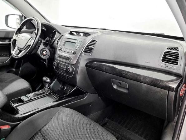 Kia Sorento II Рестайлинг с пробегом 2018 года, цена 1 850 000 рублей, 89694 км, внедорожник, Автокод Объявления