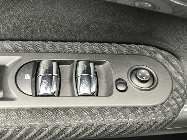 Mini Countryman II с пробегом 2017 года, цена 2 702 000 рублей, 81072 км, внедорожник, Автокод Объявления