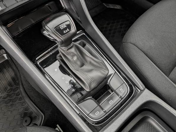 Skoda Karoq I с пробегом 2020 года, цена 2 185 000 рублей, 103015 км, внедорожник, Автокод Объявления