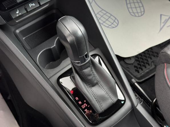 Volkswagen Polo VI с пробегом 2022 года, цена 2 470 000 рублей, 25800 км, лифтбек, Автокод Объявления