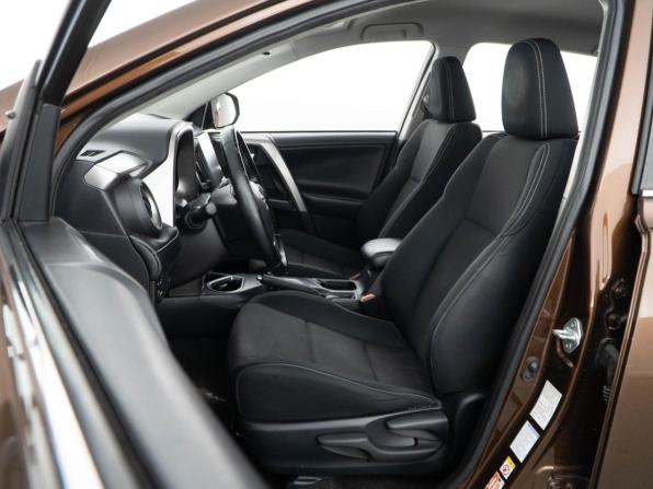 Toyota RAV4 IV (XA40) Рестайлинг с пробегом 2017 года, цена 2 538 050 рублей, 154451 км, внедорожник, Автокод Объявления
