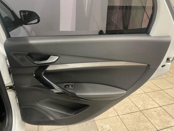 Lada (ВАЗ) Vesta I Рестайлинг (NG) с пробегом 2023 года, цена 1 179 000 рублей, 51000 км, седан, Автокод Объявления