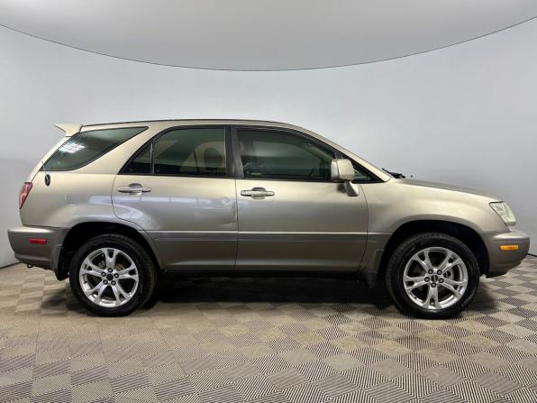 Lexus RX I с пробегом 2000 года, цена 650 000 рублей, 194388 км, внедорожник, Автокод Объявления