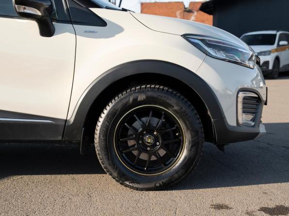 Renault Kaptur I с пробегом 2017 года, цена 1 550 000 рублей, 122717 км, внедорожник, Автокод Объявления