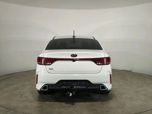Kia Rio IV Рестайлинг с пробегом 2020 года, цена 1 315 000 рублей, 153936 км, седан, Автокод Объявления