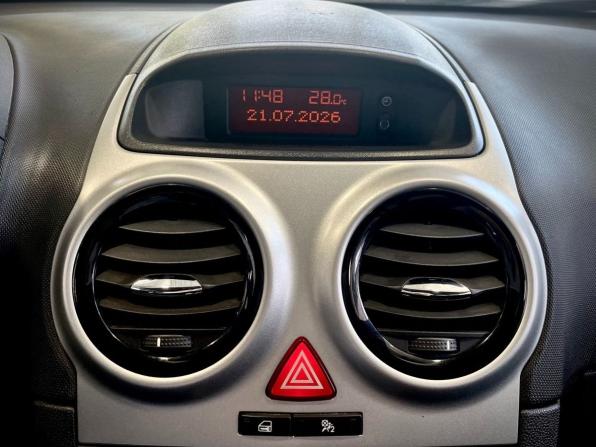 Opel Corsa D Рестайлинг II с пробегом 2012 года, цена 529 900 рублей, 140000 км, хэтчбек, Автокод Объявления
