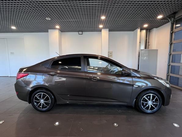 Hyundai Solaris I Рестайлинг с пробегом 2015 года, цена 960 000 рублей, 195660 км, седан, Автокод Объявления