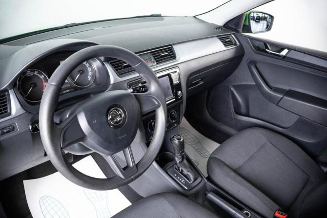 Skoda Rapid I Рестайлинг с пробегом 2018 года, цена 1 259 000 рублей, 120000 км, седан, Автокод Объявления