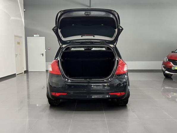 Kia Ceed I Рестайлинг с пробегом 2011 года, цена 675 000 рублей, 191232 км, хэтчбек, Автокод Объявления