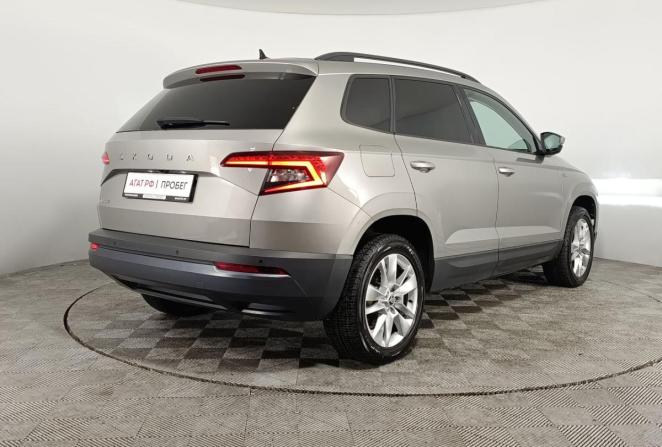 Skoda Karoq I с пробегом 2021 года, цена 2 380 000 рублей, 134022 км, внедорожник, Автокод Объявления