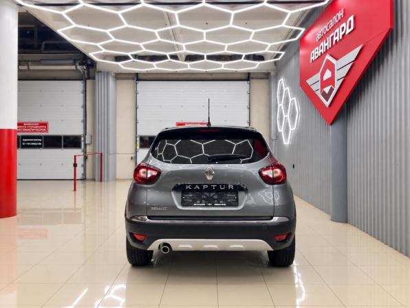 Renault Kaptur I с пробегом 2017 года, цена 1 140 000 рублей, 106184 км, внедорожник, Автокод Объявления