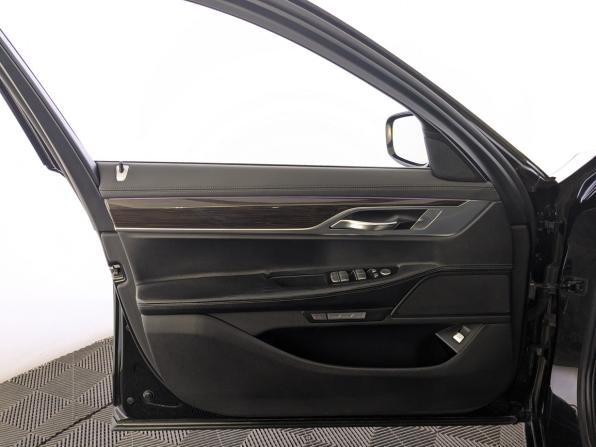 BMW 7 серии VI (G11/G12) с пробегом 2016 года, цена 2 950 000 рублей, 179329 км, седан, Автокод Объявления