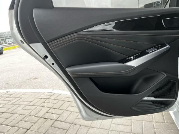 Geely Preface I с пробегом 2024 года, цена 2 550 999 рублей, 19330 км, седан, Автокод Объявления