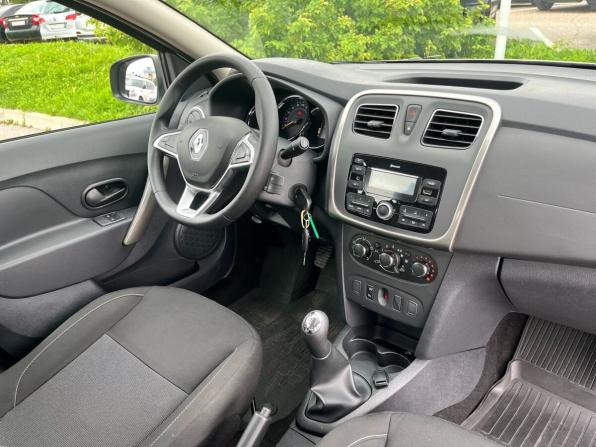 Renault Sandero II Рестайлинг с пробегом 2020 года, цена 1 350 000 рублей, 35012 км, хэтчбек, Автокод Объявления
