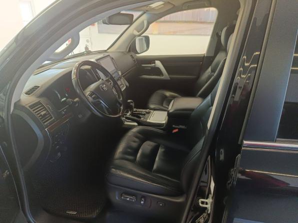 Toyota Land Cruiser 200 Series Рестайлинг 2 с пробегом 2015 года, цена 4 470 000 рублей, 289498 км, внедорожник, Автокод Объявления