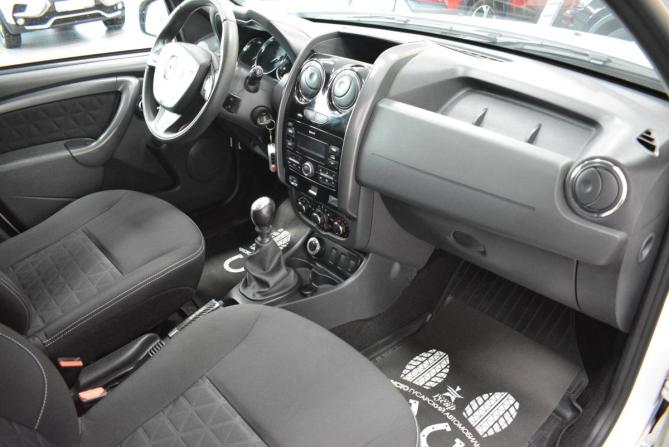 Renault Duster I Рестайлинг с пробегом 2017 года, цена 1 398 000 рублей, 56000 км, внедорожник, Автокод Объявления