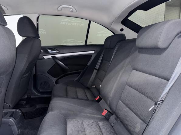 Skoda Octavia II (A5) Рестайлинг с пробегом 2012 года, цена 899 000 рублей, 270200 км, лифтбек, Автокод Объявления