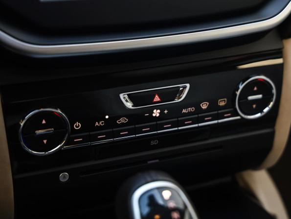 Maserati Ghibli III с пробегом 2015 года, цена 2 900 000 рублей, 98578 км, седан, Автокод Объявления