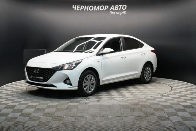 Hyundai Solaris II Рестайлинг с пробегом 2021 года, цена 1 365 000 рублей, 180000 км, седан, Автокод Объявления