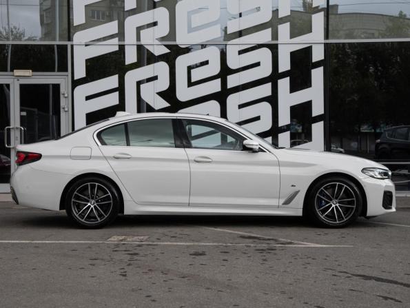 BMW 5 серии VII (G30/G31/G38) Рестайлинг с пробегом 2022 года, цена 5 200 000 рублей, 23536 км, седан, Автокод Объявления