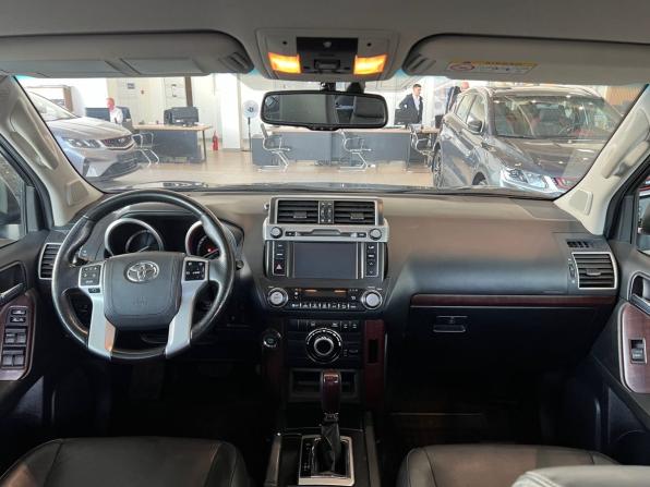 Toyota Land Cruiser Prado 150 Series Рестайлинг 1 с пробегом 2017 года, цена 4 130 900 рублей, 188000 км, внедорожник, Автокод Объявления