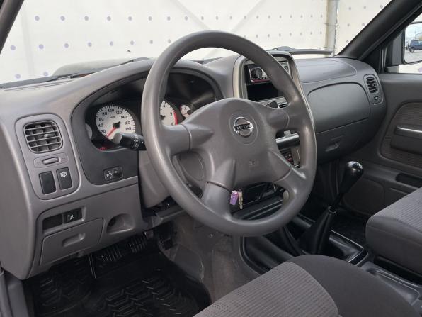 Nissan NP300 с пробегом 2013 года, цена 1 450 000 рублей, 99171 км, offers.body_type.unknown, Автокод Объявления